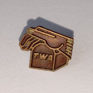 RARE Trans World Airline Collectible Pin TWA